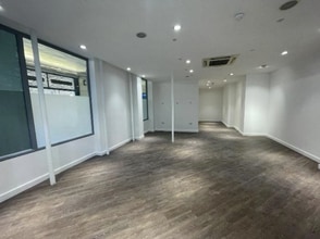 1-12 Nelson Rd, London to rent Interior Photo- Image 2 of 3