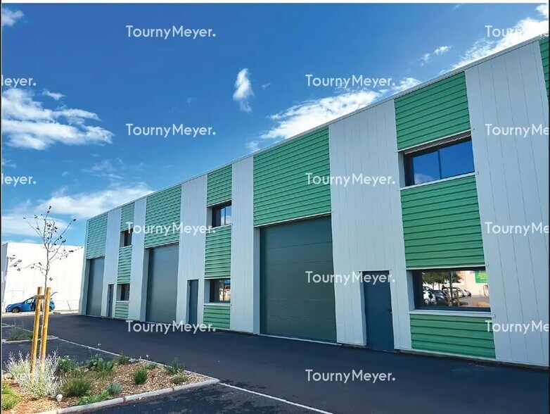 Light Industrial in Perpignan for sale - Building Photo - Image 3 of 5
