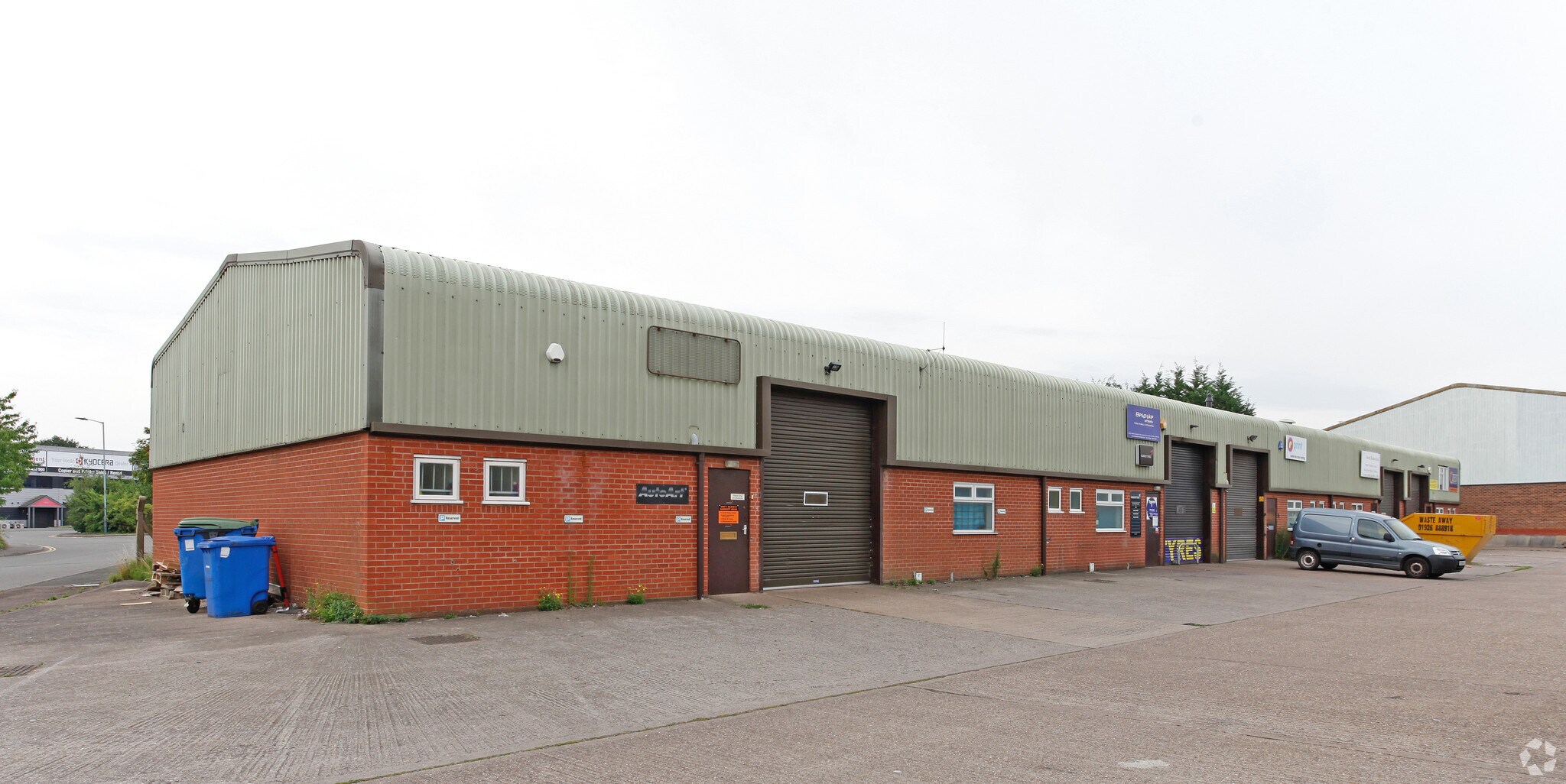 Harriott Dr, Warwick for sale Primary Photo- Image 1 of 1