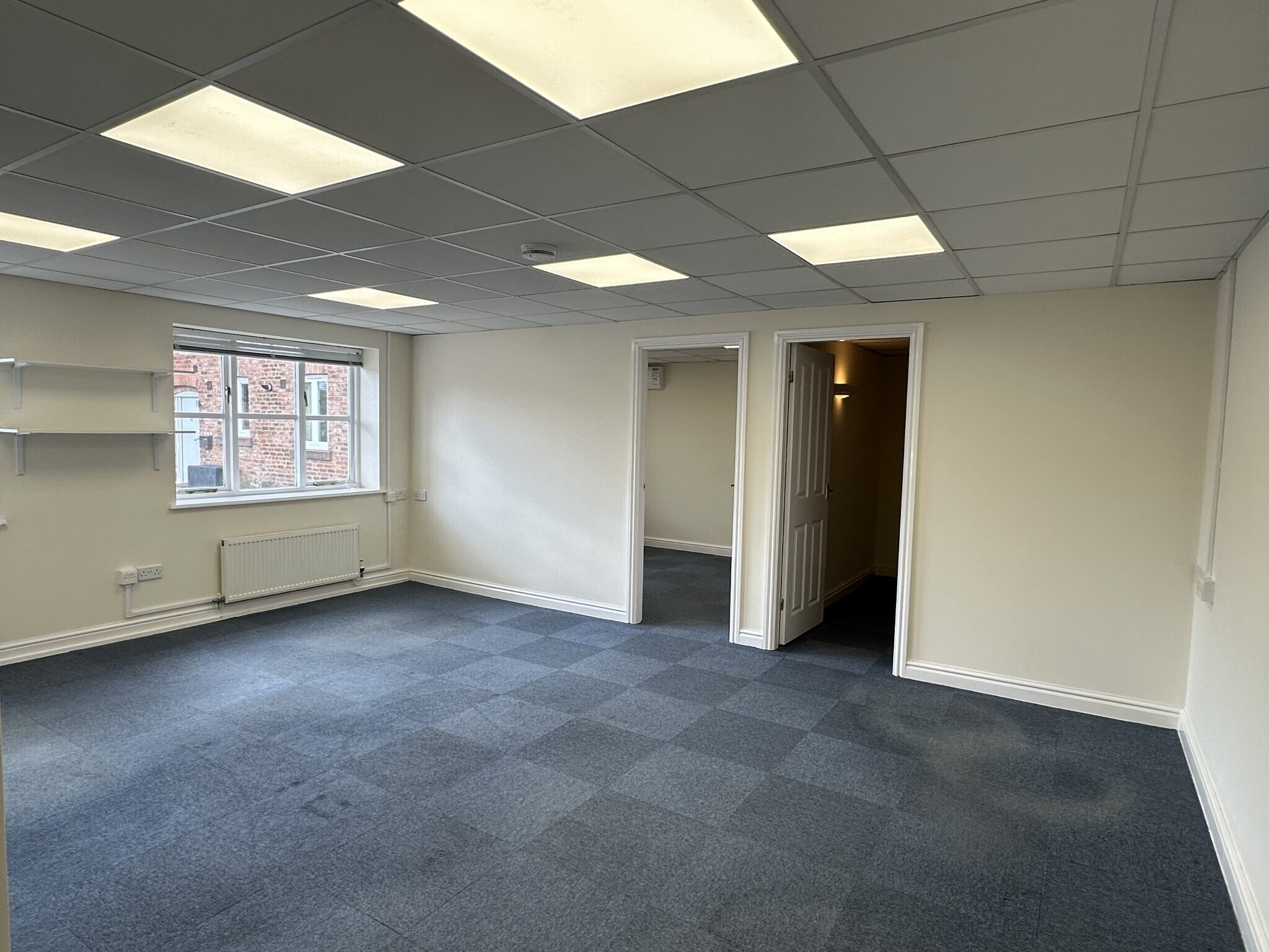 Parkgate Rd, Chester to rent Interior Photo- Image 1 of 8