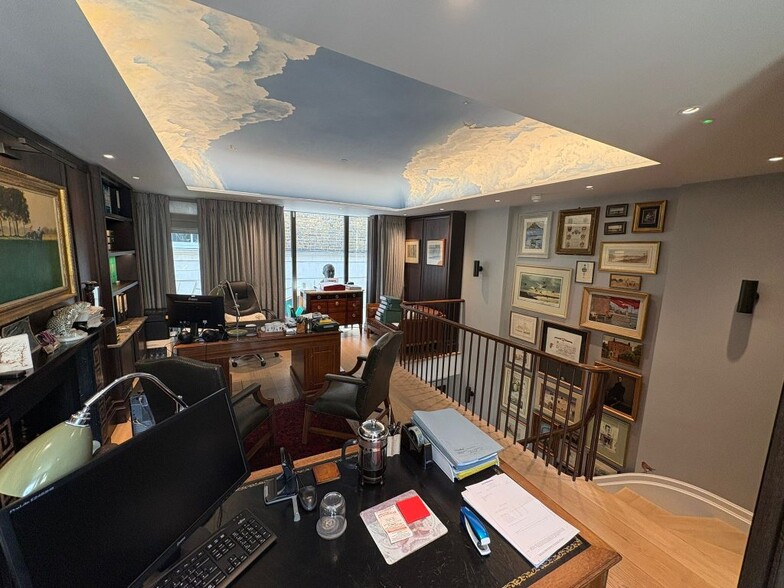 4 Kimbolton Row, London to rent - Interior Photo - Image 3 of 7