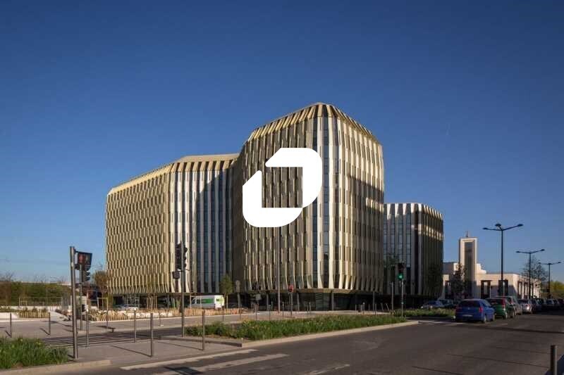 14 Mail Du Commandant Cousteau, Massy to rent - Building Photo - Image 2 of 16