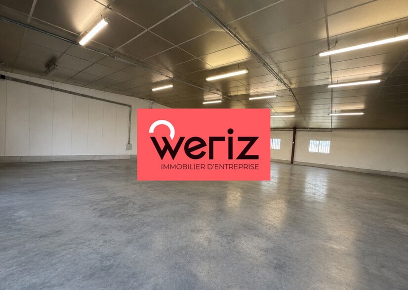 Light Industrial in Marseille to rent - Interior Photo - Image 2 of 6