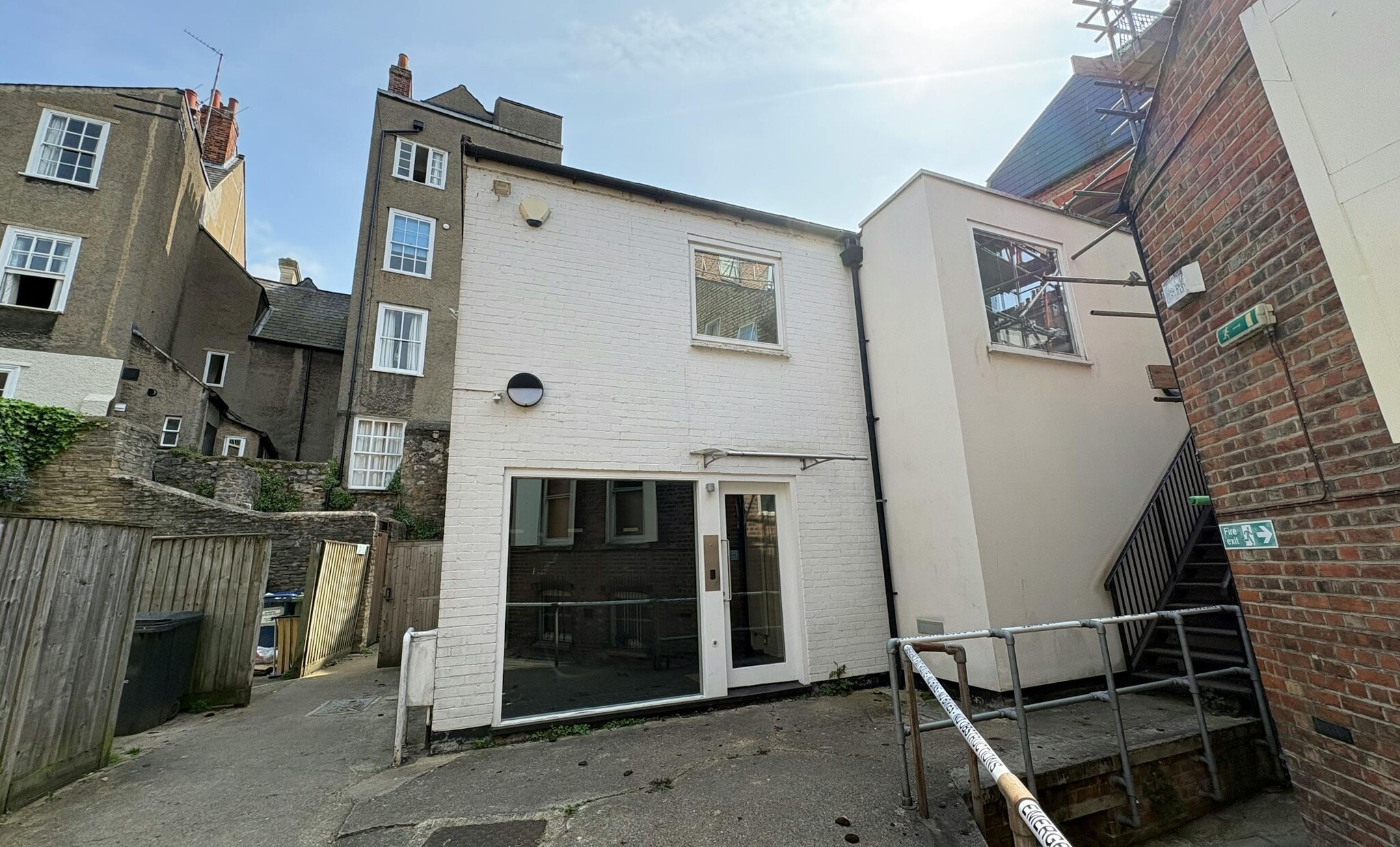 14 Broad St, Oxford to rent Building Photo- Image 1 of 2