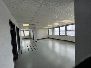 8300 Dow Cir, Strongsville, OH to rent Building Photo- Image 1 of 4