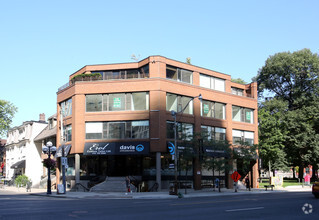 1300 Bay St, Toronto, ON for rent Primary Photo- Image 1 of 4