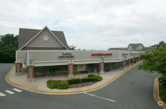 1400-1488 Northpoint Village Ctr, Reston, VA for rent Primary Photo- Image 1 of 3