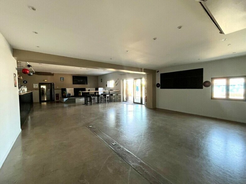 Retail in Draguignan for sale - Building Photo - Image 3 of 9
