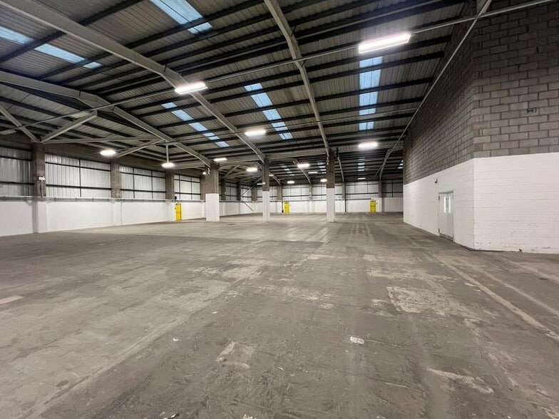 Montford St, Salford to rent - Building Photo - Image 3 of 10