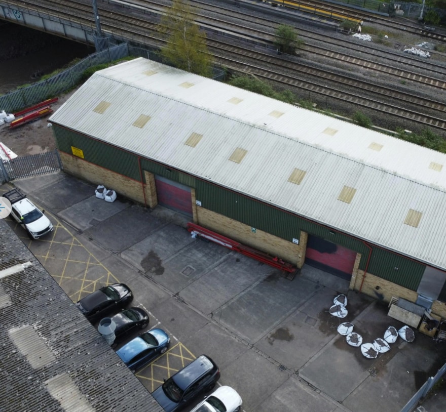Rhymney River Bridge Rd, Cardiff to rent Primary Photo- Image 1 of 3