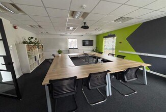 Station Ln, Witney to rent Interior Photo- Image 1 of 2