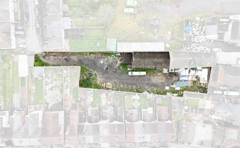 Foleshill Road, Coventry to rent Primary Photo- Image 1 of 3