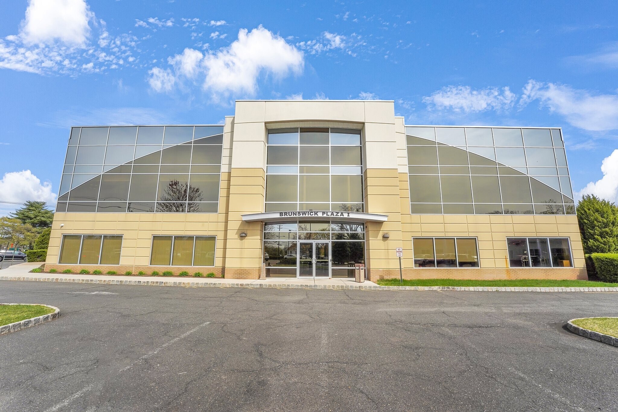 2050 Route 27, North Brunswick, NJ for sale Building Photo- Image 1 of 1