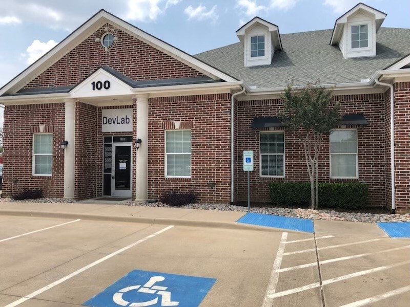 4100 Fairway Dr, Carrollton, TX to rent Primary Photo- Image 1 of 8