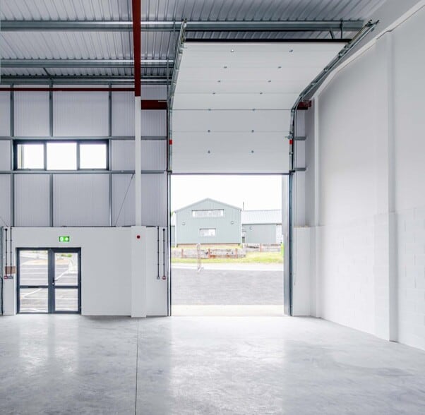 Enterprise Park, Piddlehinton to rent - Interior Photo - Image 3 of 5