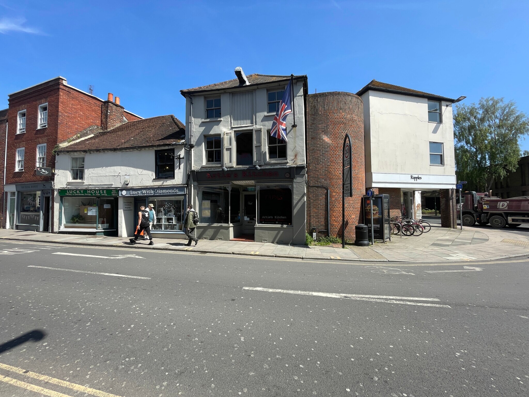 33 Southgate, Chichester for sale Building Photo- Image 1 of 1