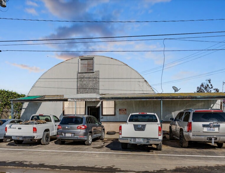 1626-1640 Pine St, Oxnard, CA for rent - Building Photo - Image 3 of 9