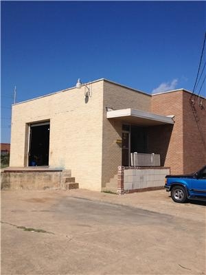 More details for 2535 Farrington St, Dallas, TX - Light Industrial for Rent