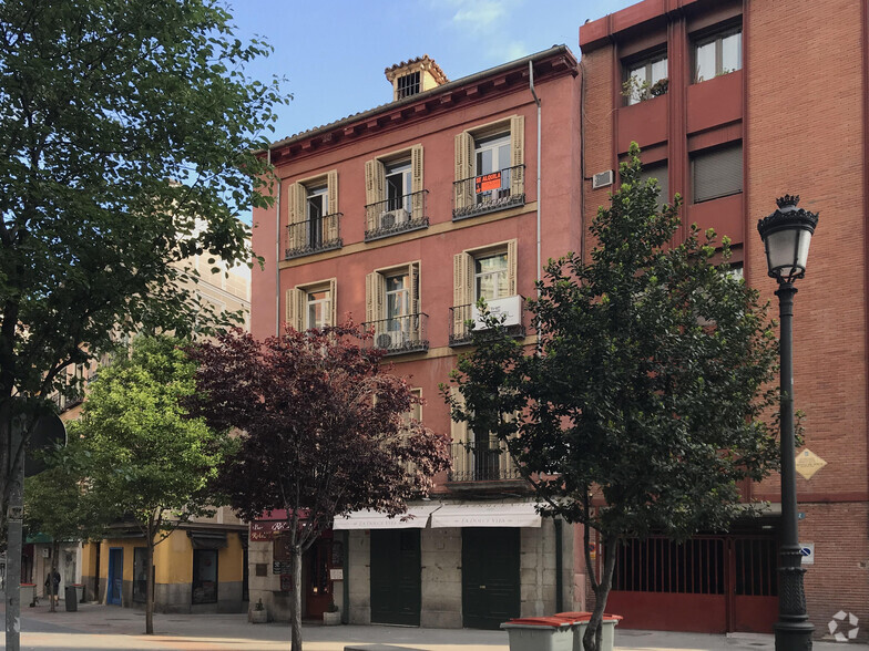 Calle Espejo, 2, Madrid, Madrid for sale - Building Photo - Image 2 of 2