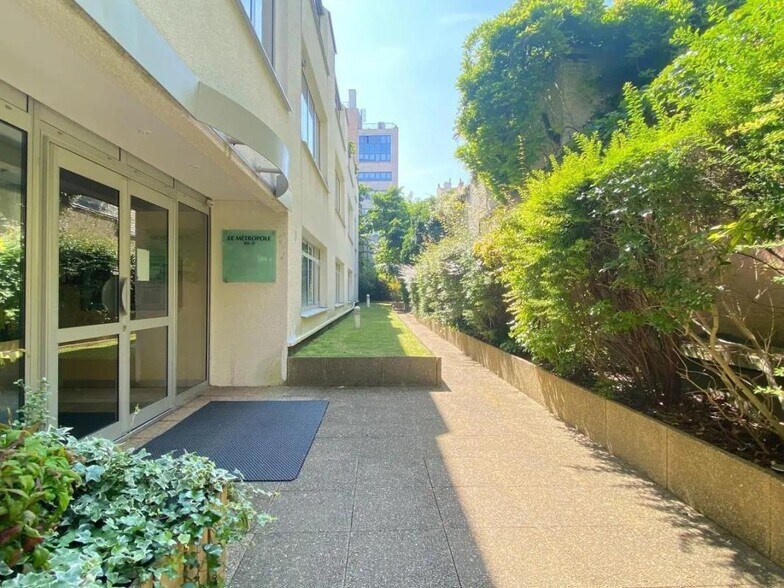 56 Rue De Billancourt, Boulogne-Billancourt for sale - Building Photo - Image 2 of 10