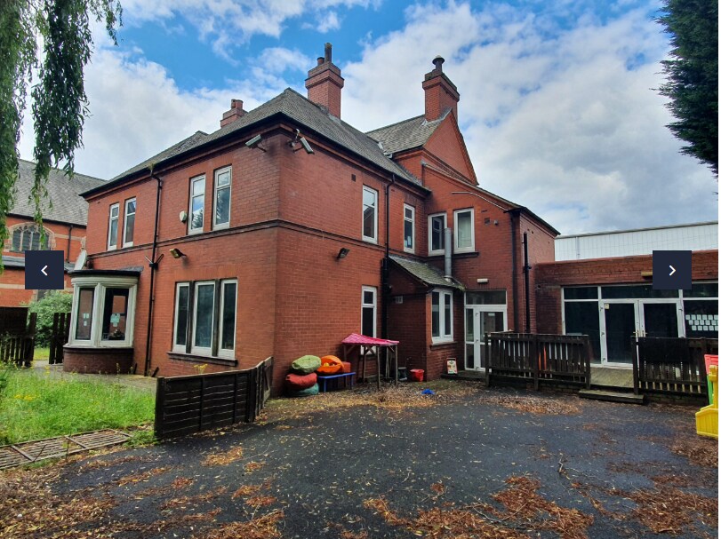 929 Oldham Rd, Manchester for sale Primary Photo- Image 1 of 1