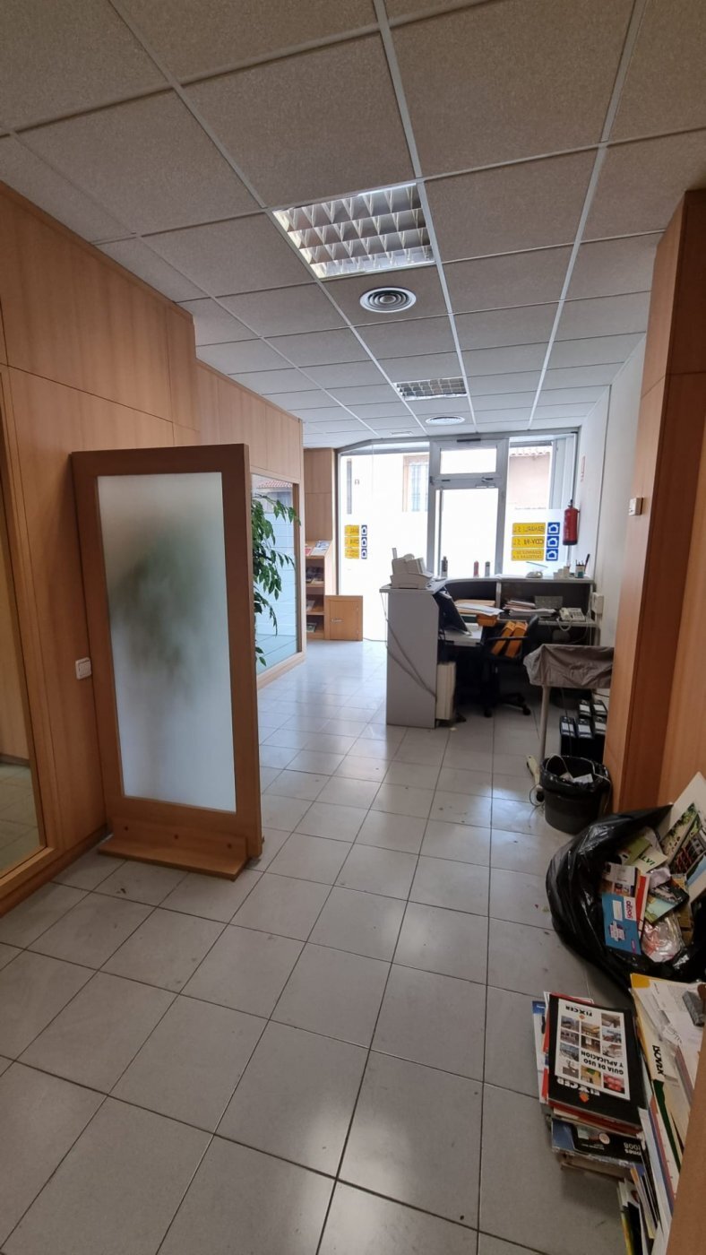 Retail in Castellar del Vallès, Barcelona to rent Interior Photo- Image 1 of 13