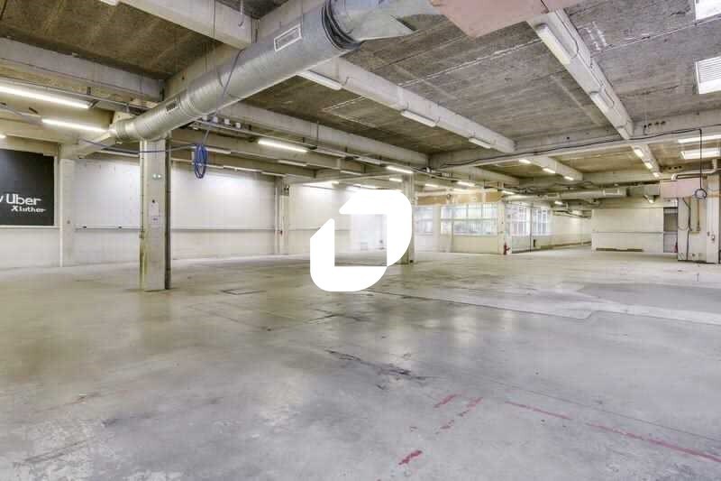 Light Industrial in Aubervilliers to rent - Building Photo - Image 2 of 12
