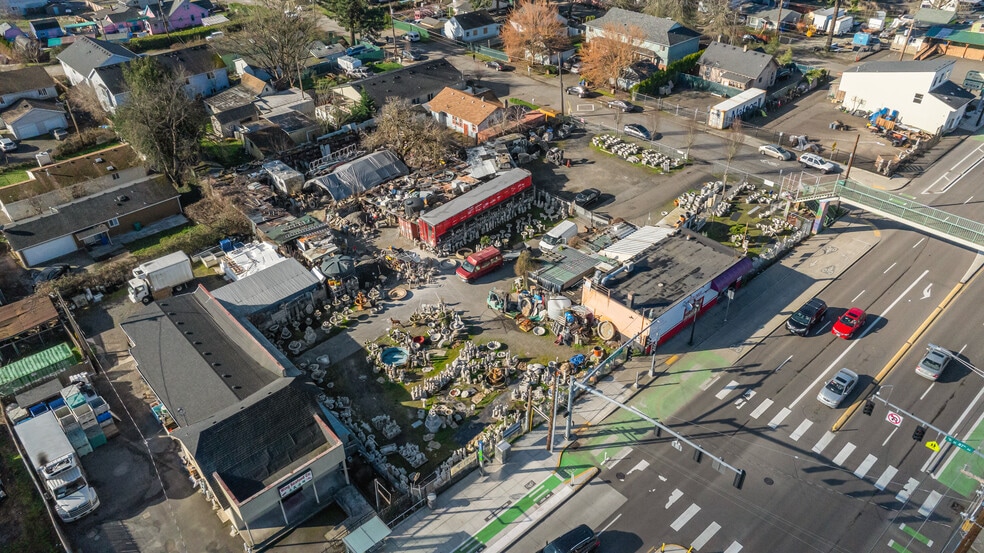 2536 SE 85th Ave, Portland, OR for sale - Aerial - Image 2 of 3