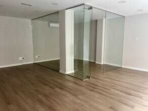 Retail in Galapagar, Madrid to rent Interior Photo- Image 2 of 16
