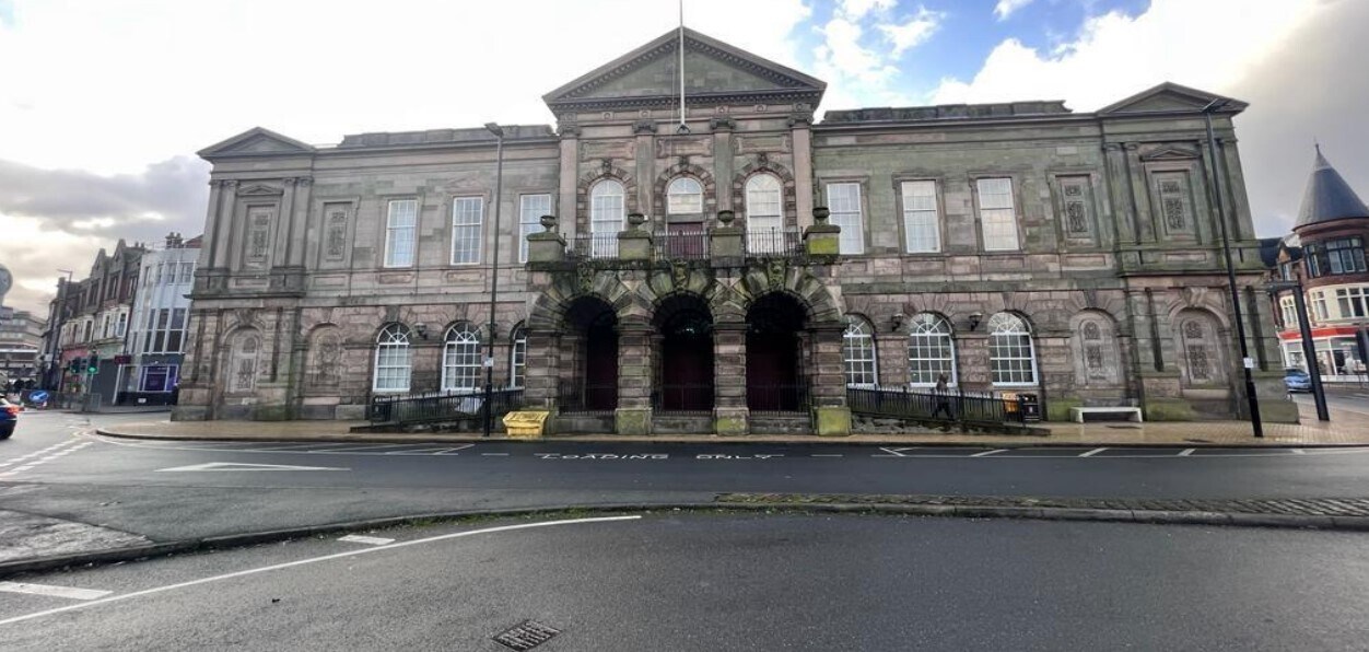 Times Sq, Stoke On Trent for sale Primary Photo- Image 1 of 1