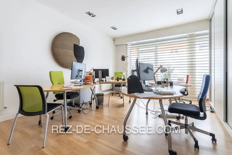 Retail in Paris for sale - Interior Photo - Image 3 of 10