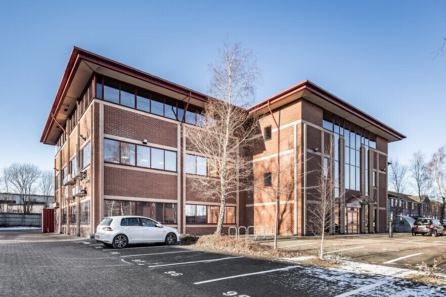 17 Carolina Way, Salford for sale - Building Photo - Image 1 of 1