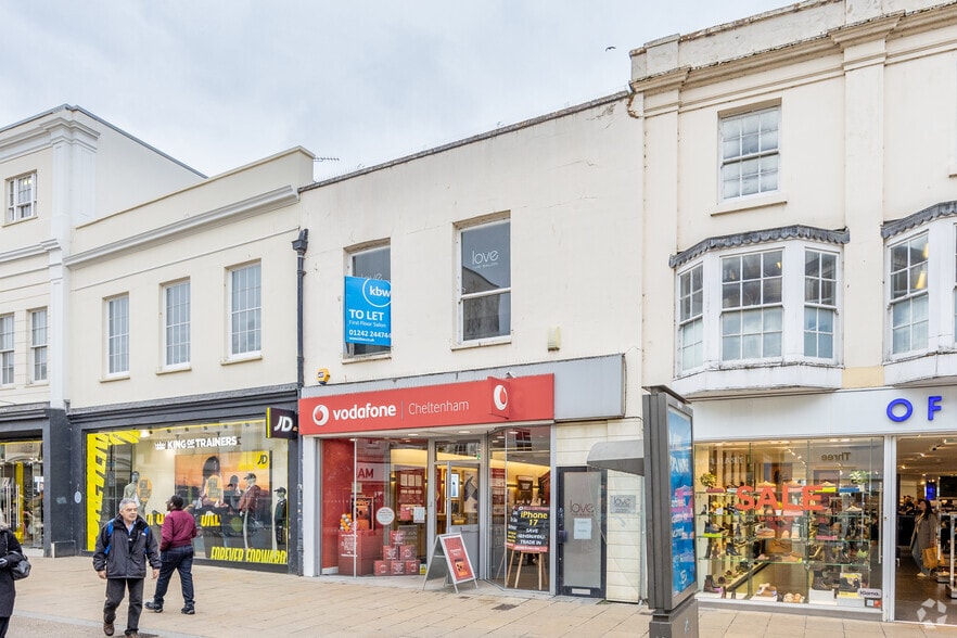 154 High St, Cheltenham to rent - Building Photo - Image 2 of 2