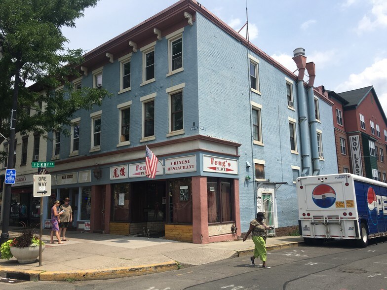 560-564 Main St, Middletown, CT for sale - Building Photo - Image 1 of 1