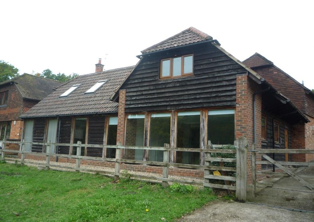 Cricket Hill Ln, Yateley for sale Building Photo- Image 1 of 1