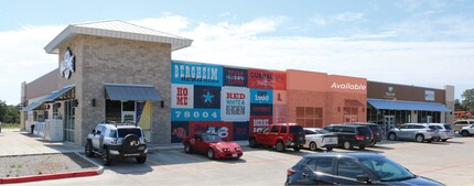 919 State Highway 46 E, Bergheim, TX for rent Building Photo- Image 1 of 4