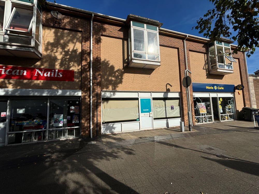 Riverside Walk, Port Talbot to rent Building Photo- Image 1 of 2