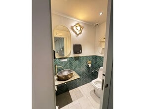 Retail in Barcelona, Barcelona to rent Interior Photo- Image 2 of 3