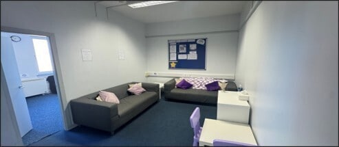 4 Barrack St, Hamilton to rent - Building Photo - Image 3 of 3