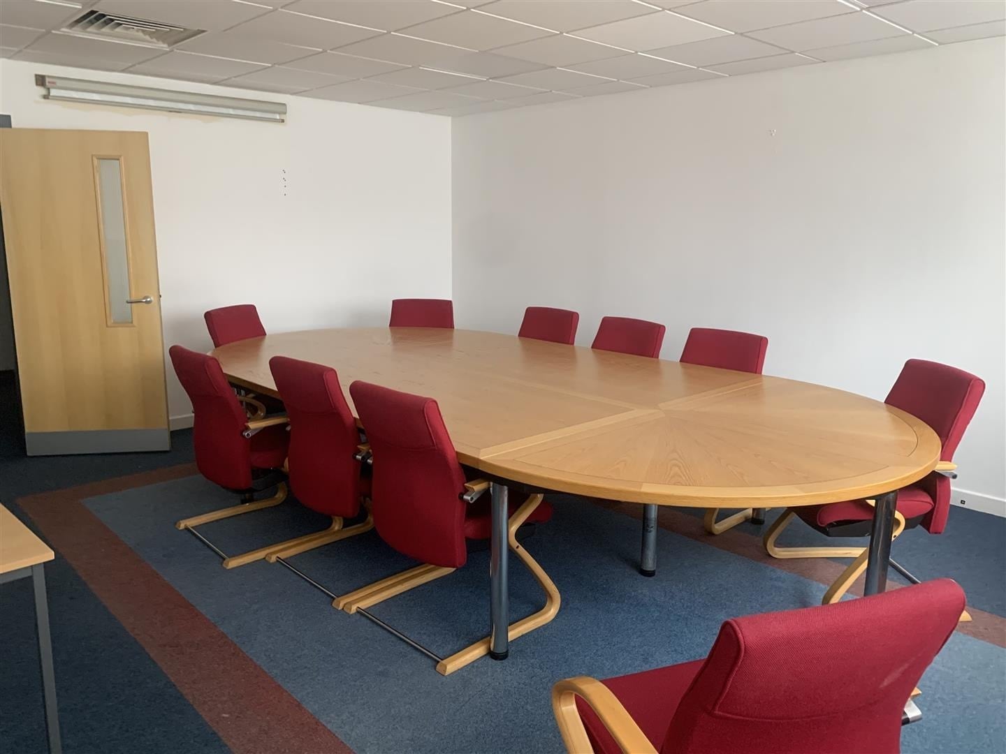 Blackburn Rd, Burnley to rent Interior Photo- Image 1 of 2