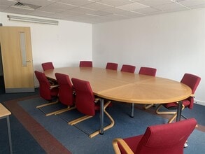 Blackburn Rd, Burnley to rent Interior Photo- Image 1 of 2