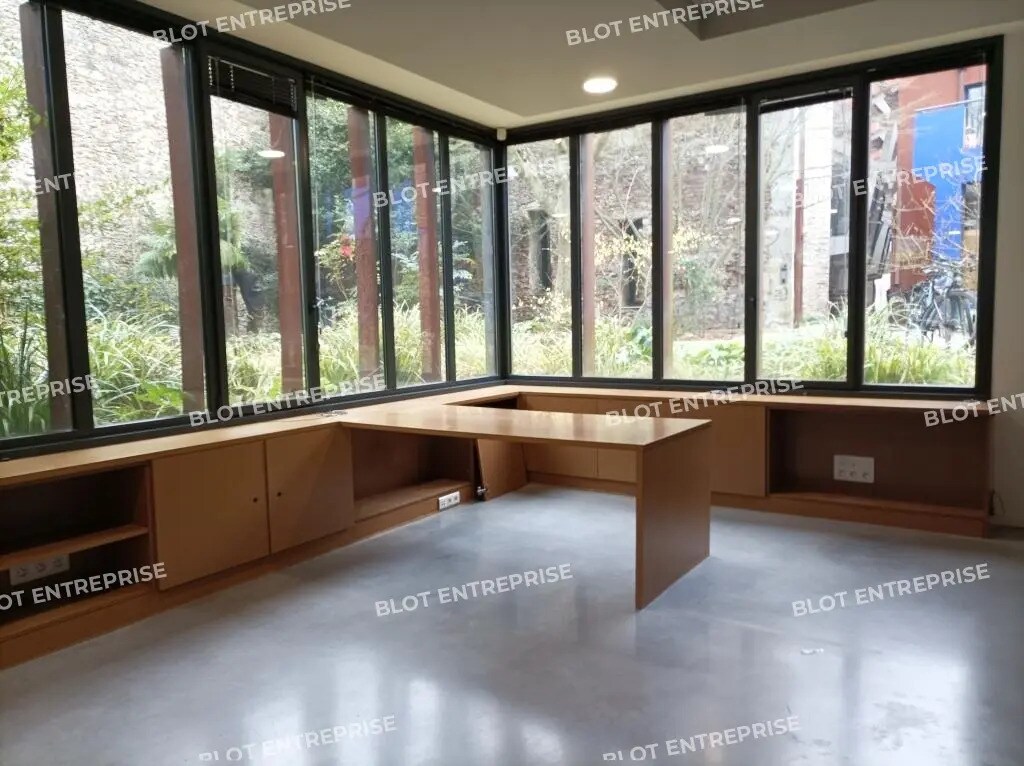 Office in Nantes to rent Building Photo- Image 1 of 14