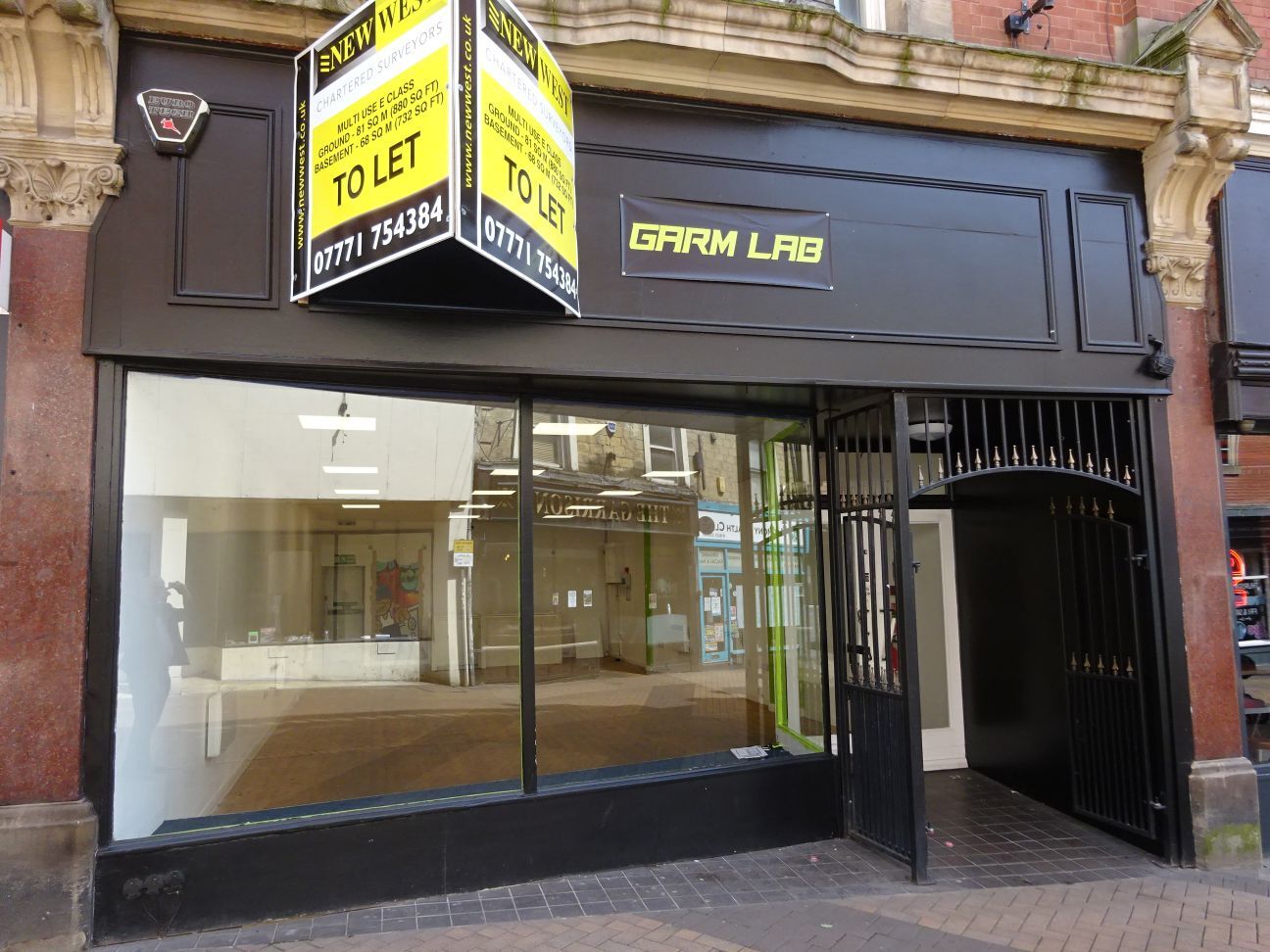 30 Leeming St, Mansfield to rent Building Photo- Image 1 of 14