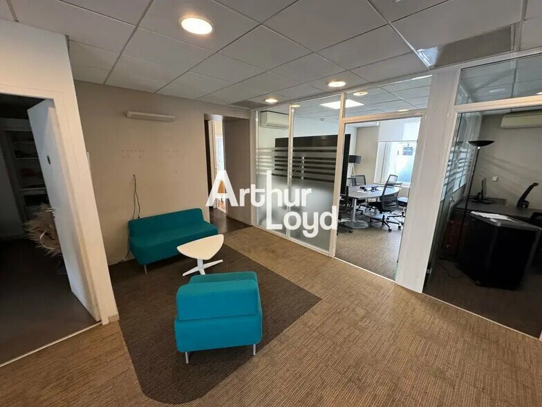 Office in Cannes to rent - Building Photo - Image 3 of 6