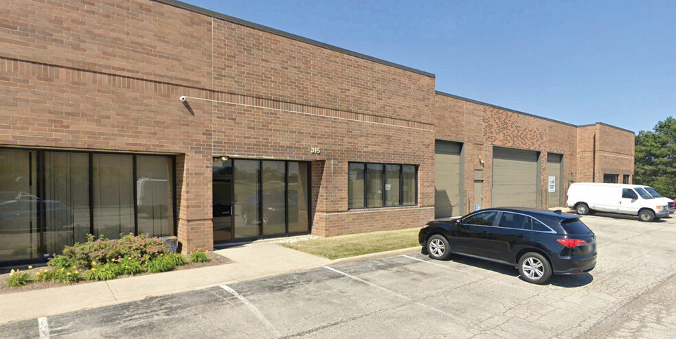 650 W Grand Ave, Elmhurst, IL for rent - Building Photo - Image 1 of 7