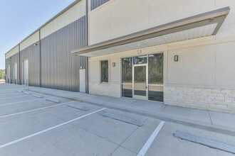 1511 FM 1960 Rd, Houston, TX for rent Building Photo- Image 2 of 8