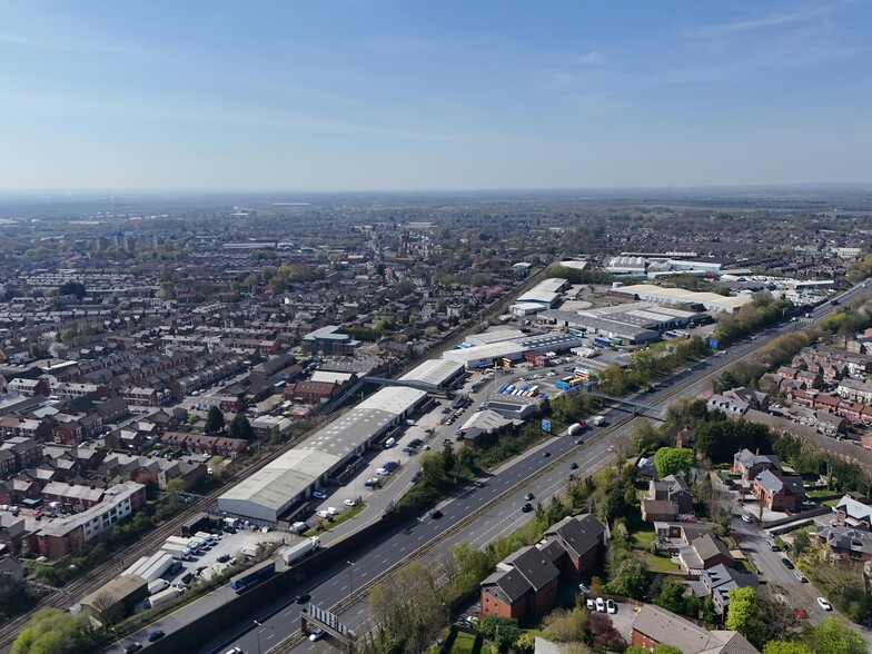 L3 Estate Lynwell Rd, Manchester to rent - Building Photo - Image 3 of 5
