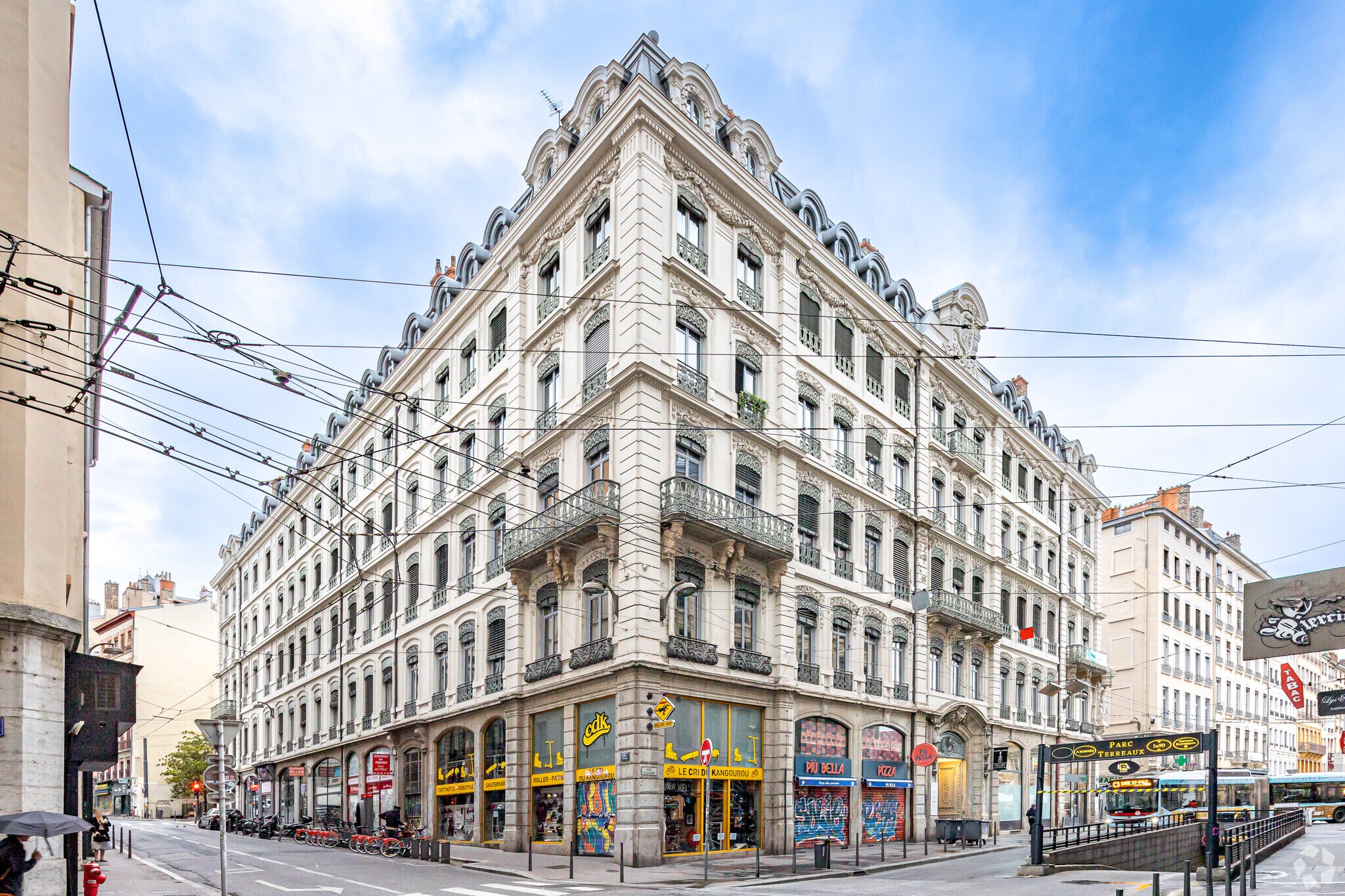 Build-to-Rent in Lyon for sale Primary Photo- Image 1 of 3