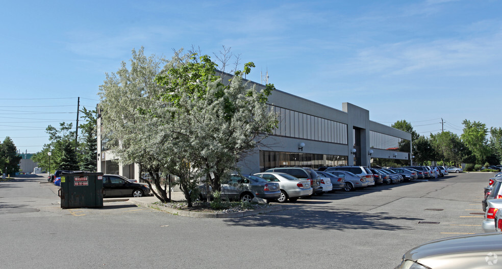 590 Alden Rd, Markham, ON for rent - Building Photo - Image 3 of 4