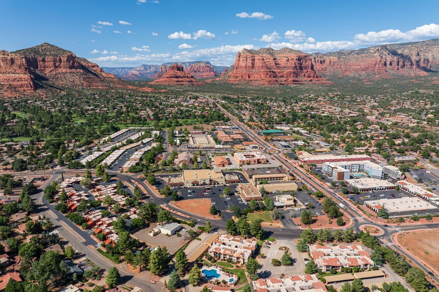 100 Verde Valley School Rd, Sedona, AZ for rent - Building Photo - Image 3 of 5